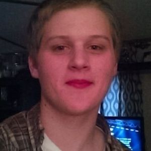 Meet your Posher, Dustin